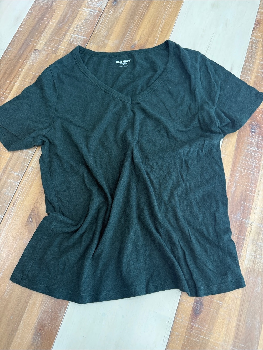 Old Navy Black V-Neck Short Sleeve Tee Shirt